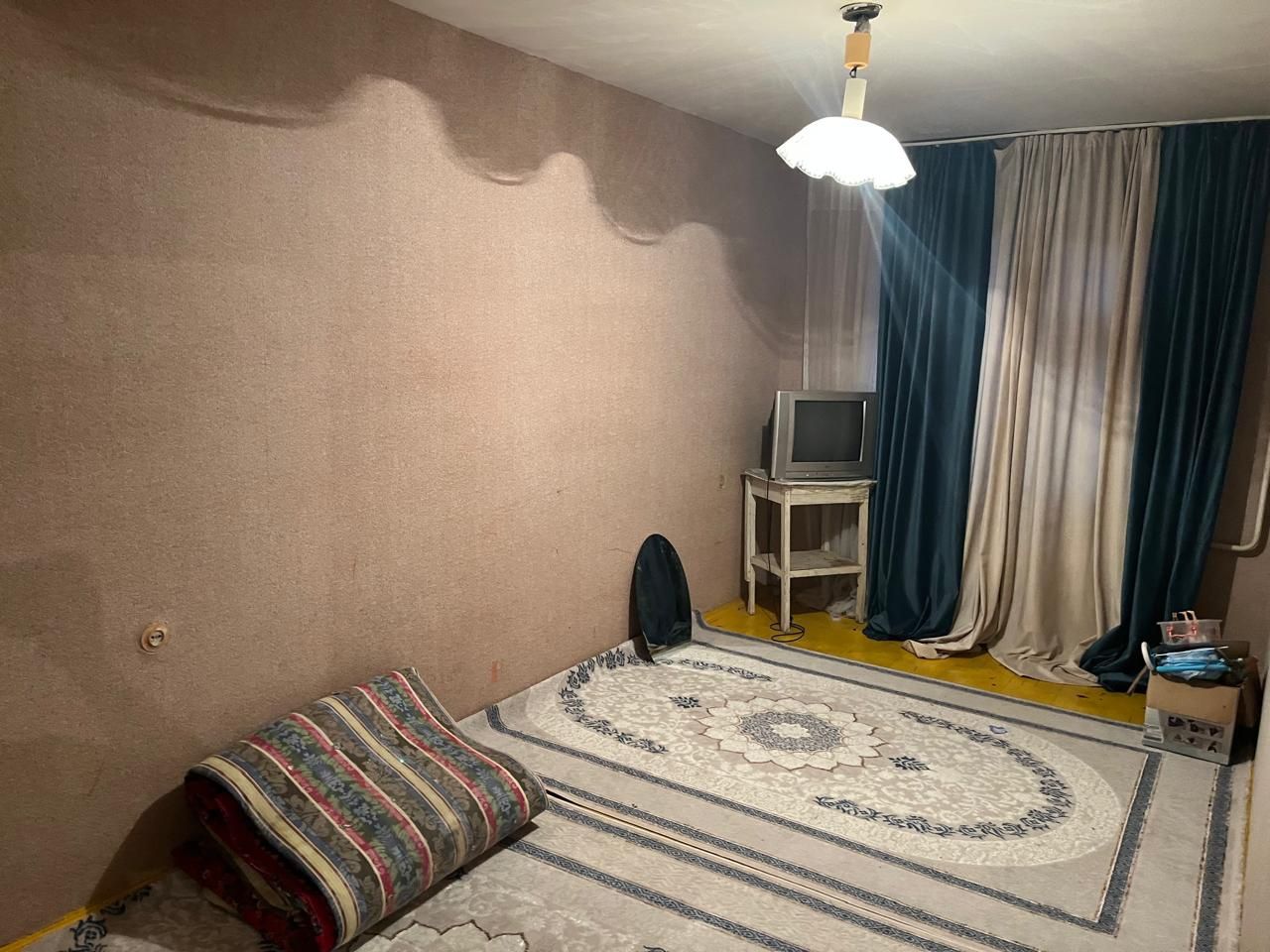 Продам 4х комн квартиру на Коктем 4 этаж