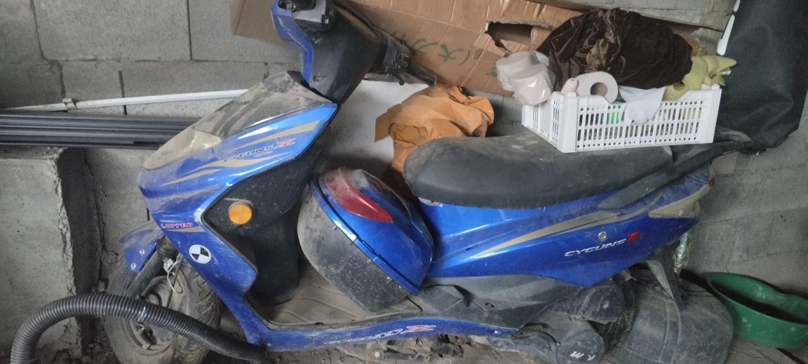 Мопед продам почти новый
