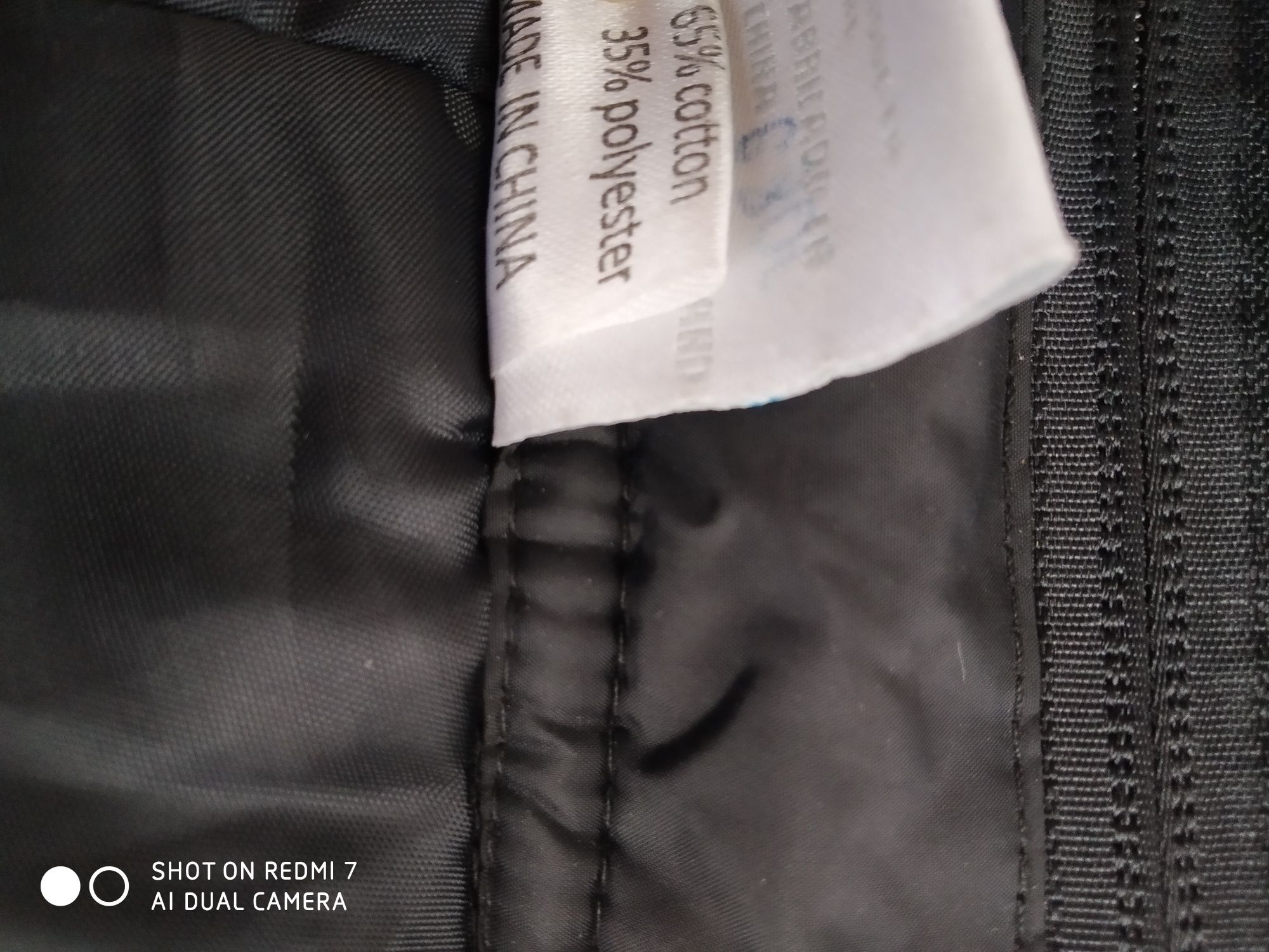 Продам теплый комбинезон на лямках 8 тыс