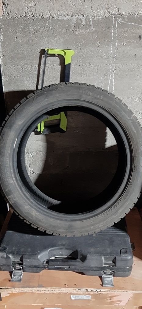 Зимняя резина Pirelli Ice Zero 255/45/17
