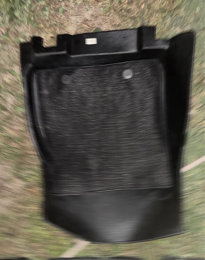 Полики Lixiang L9