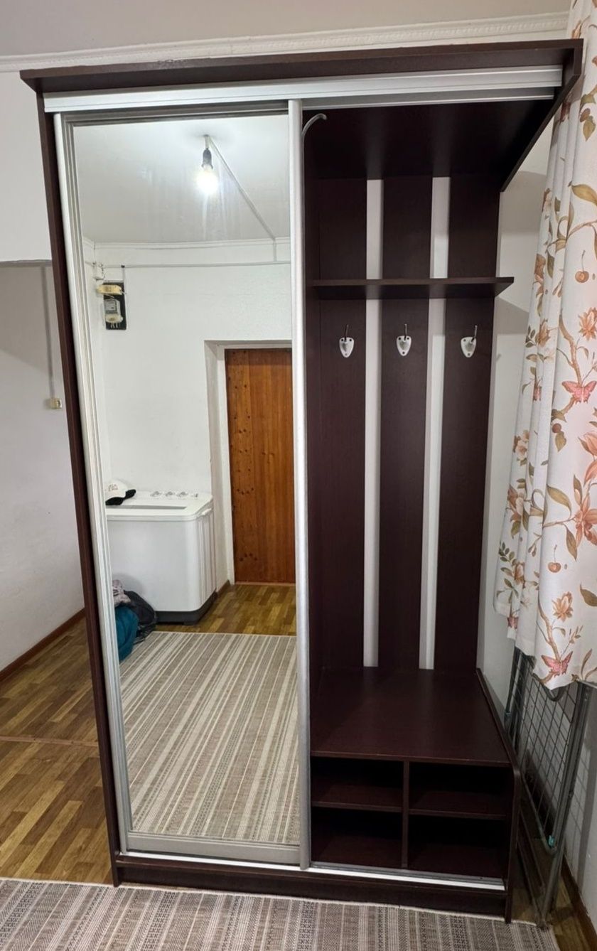 Продается  прихожий