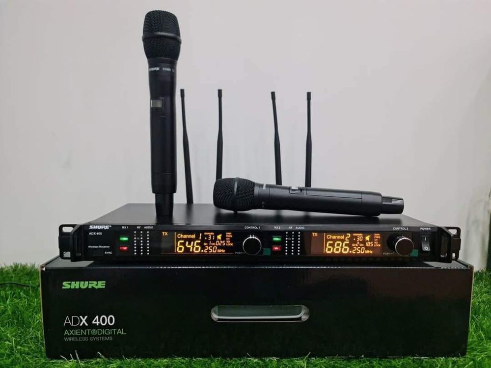 Микрофон Shure микшерный пульт soundcraft