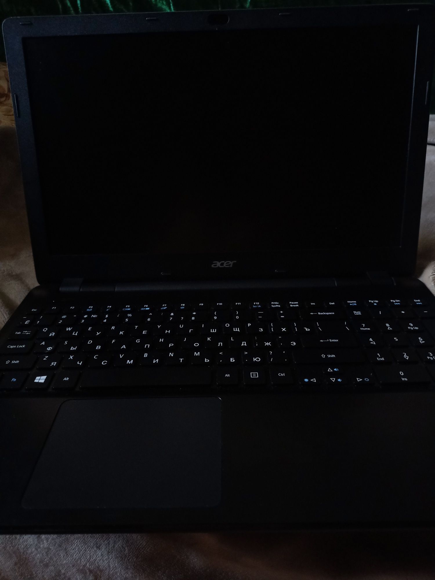 Продам ноутбук Acer в отличном состоянии.