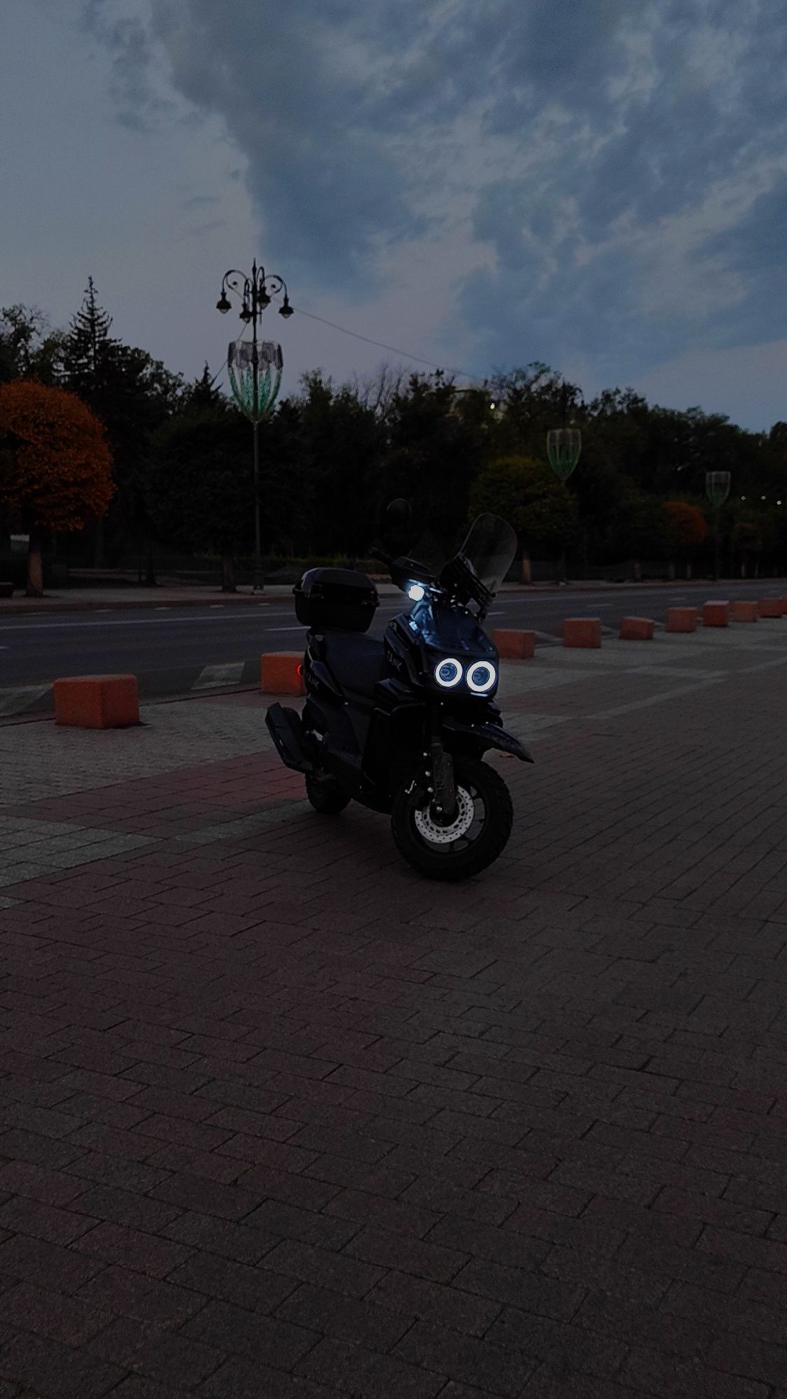 Мопед Tank LY-TANK