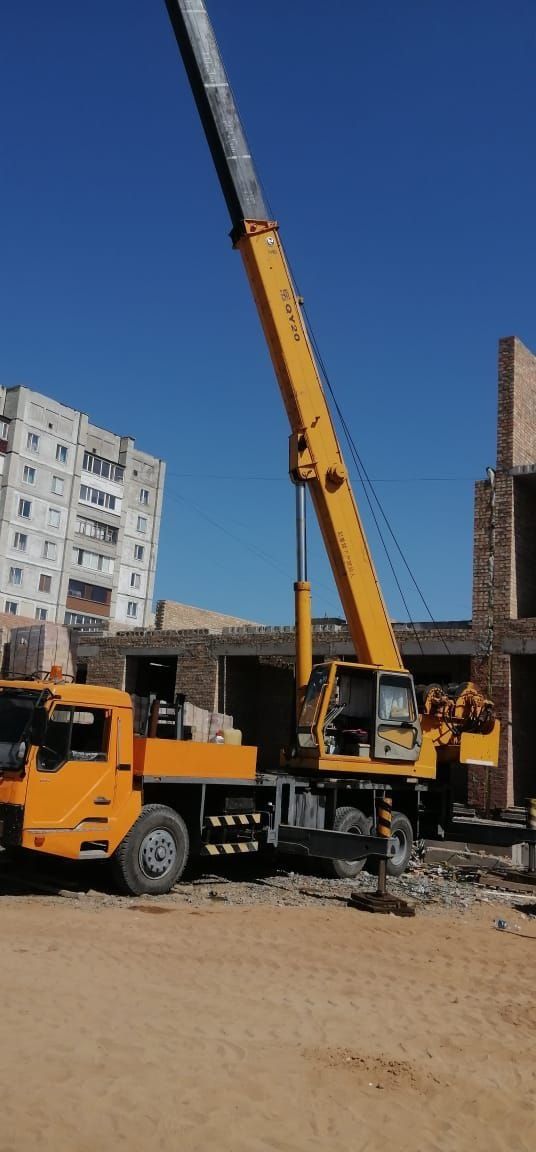 Автокран кран китаец