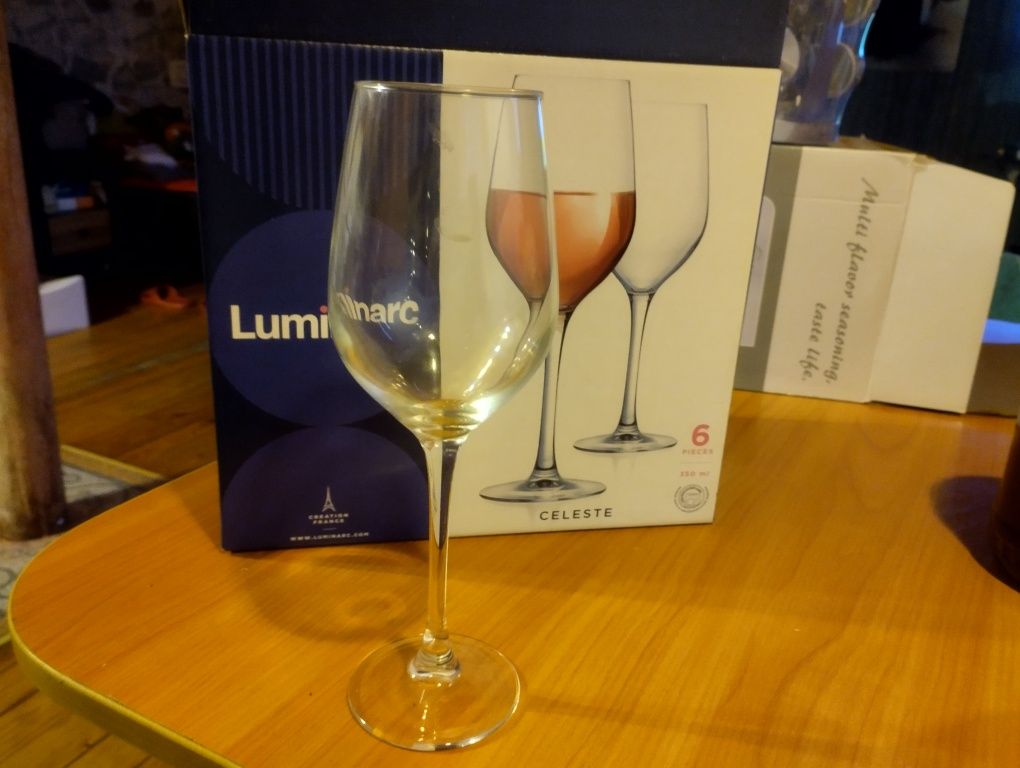 Продам Фужеры люминарк