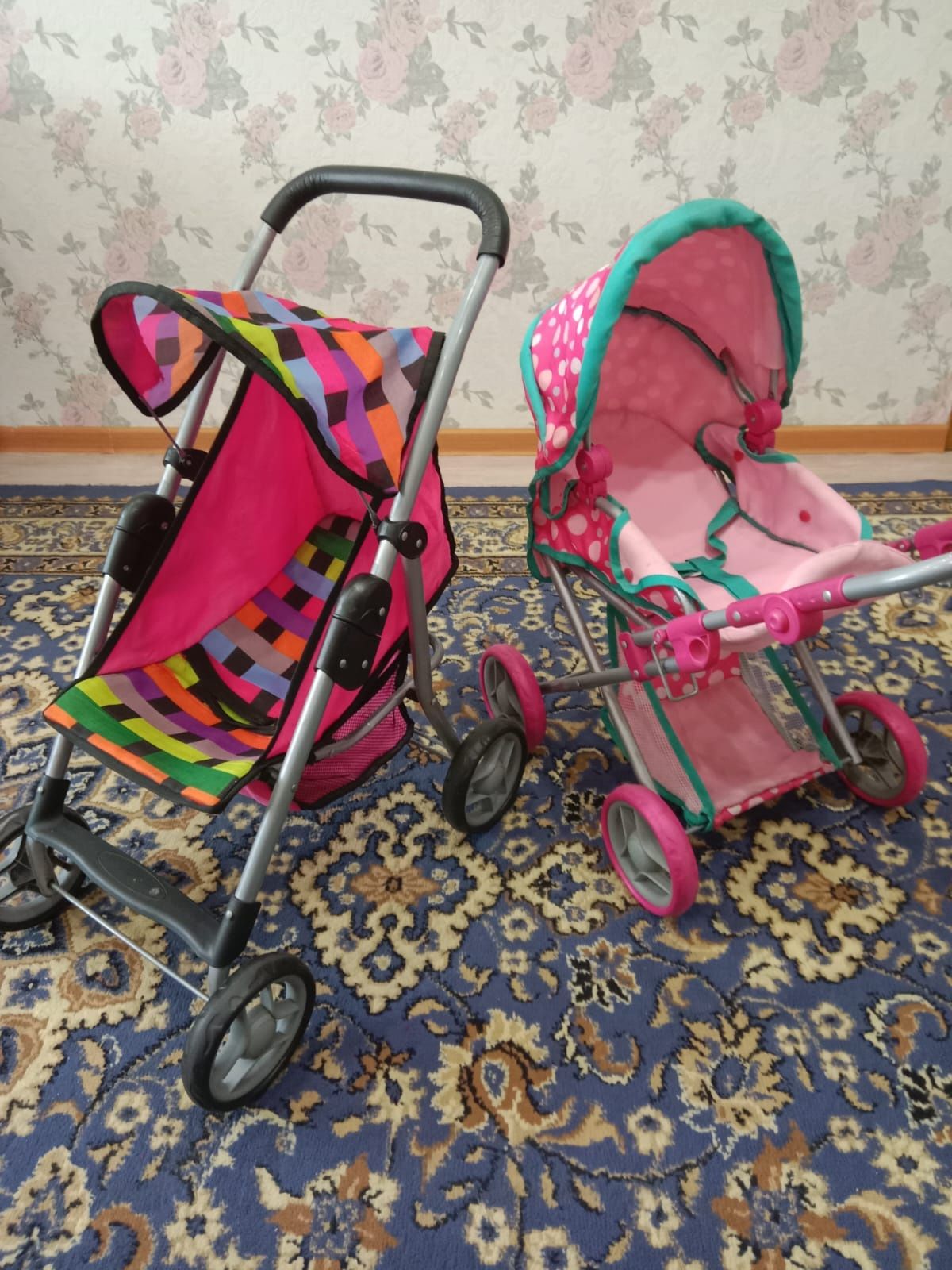 Продам коляски для кукол