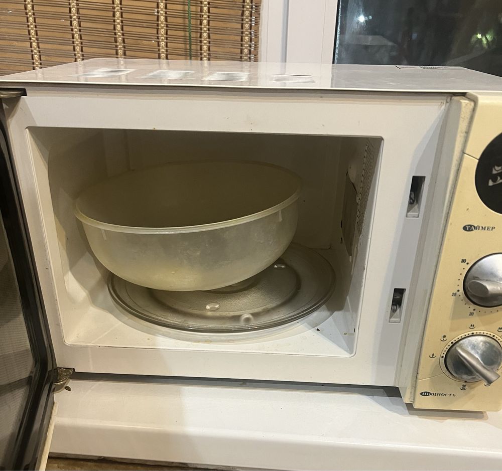 Продам микровольновую печь
