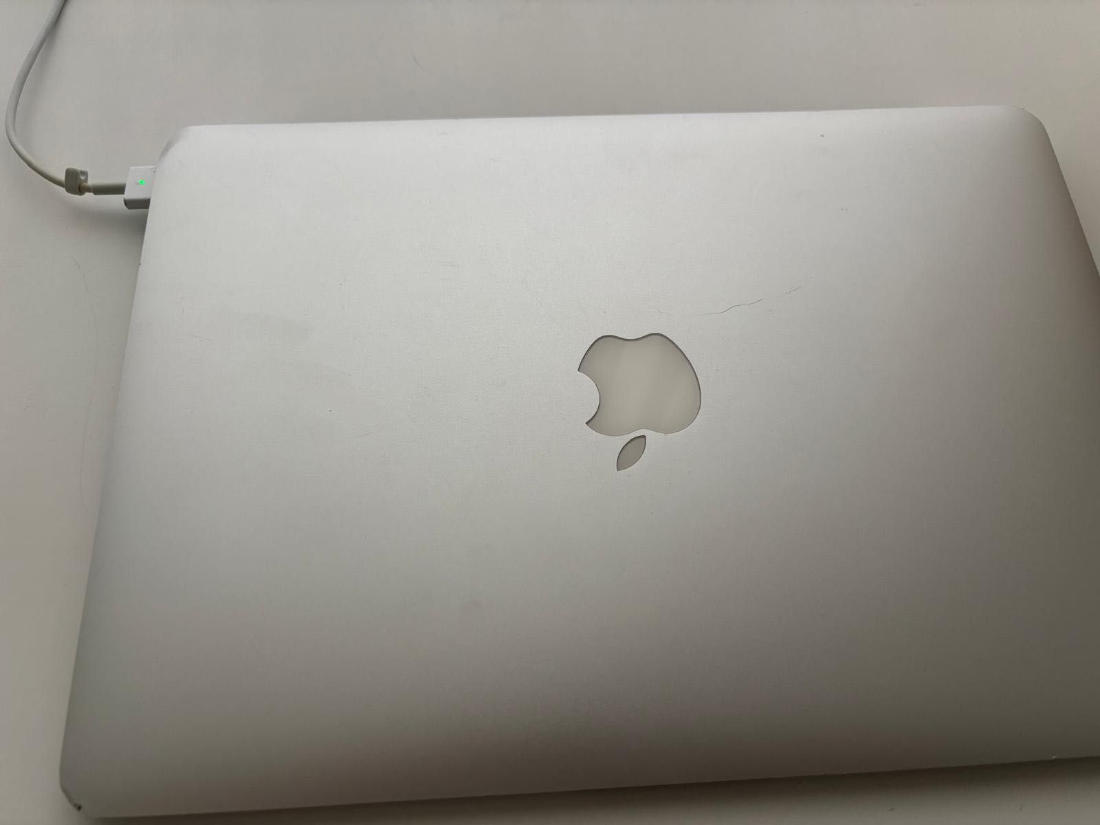 Macbook air 13-inch, mid 2012