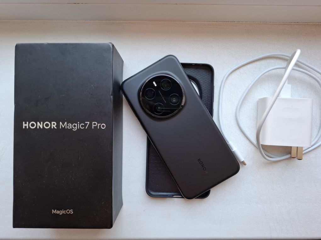 HONOR Magic 7 Pro 12/256 Gb