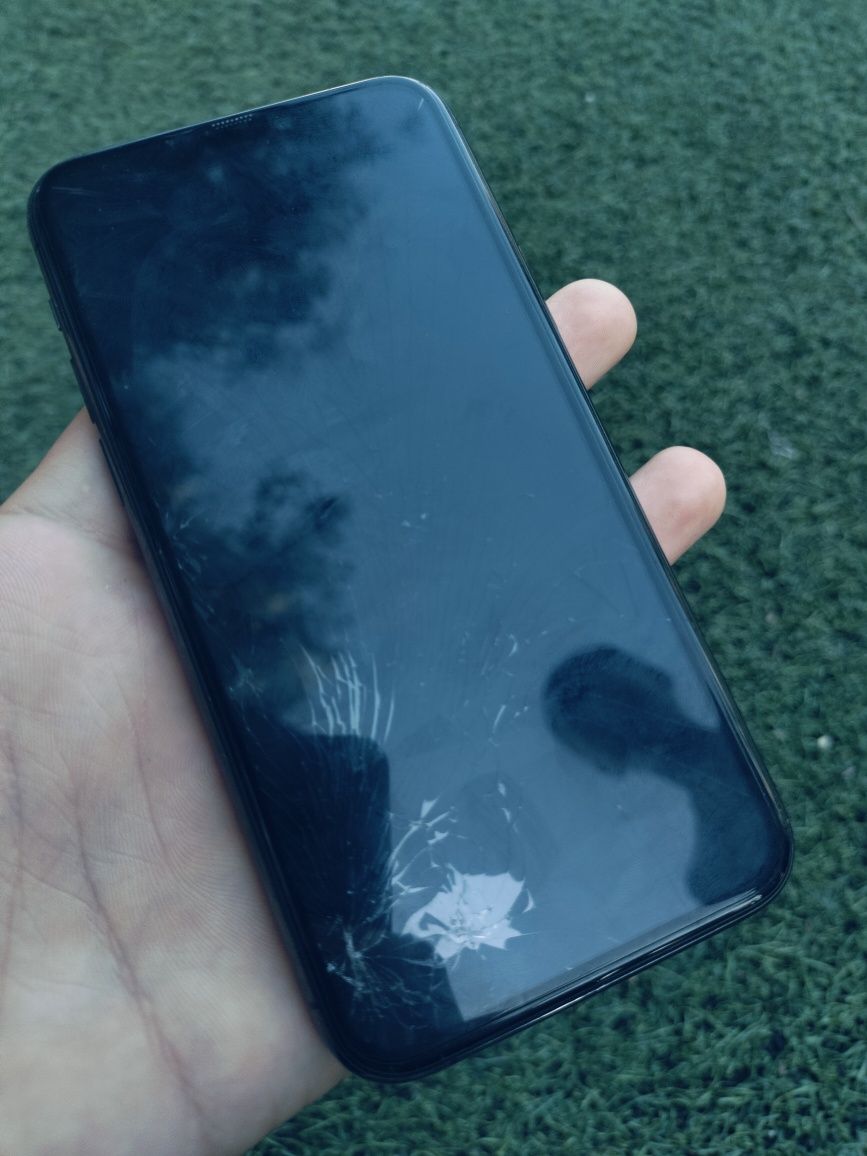 iPhone 11 pro 64gb