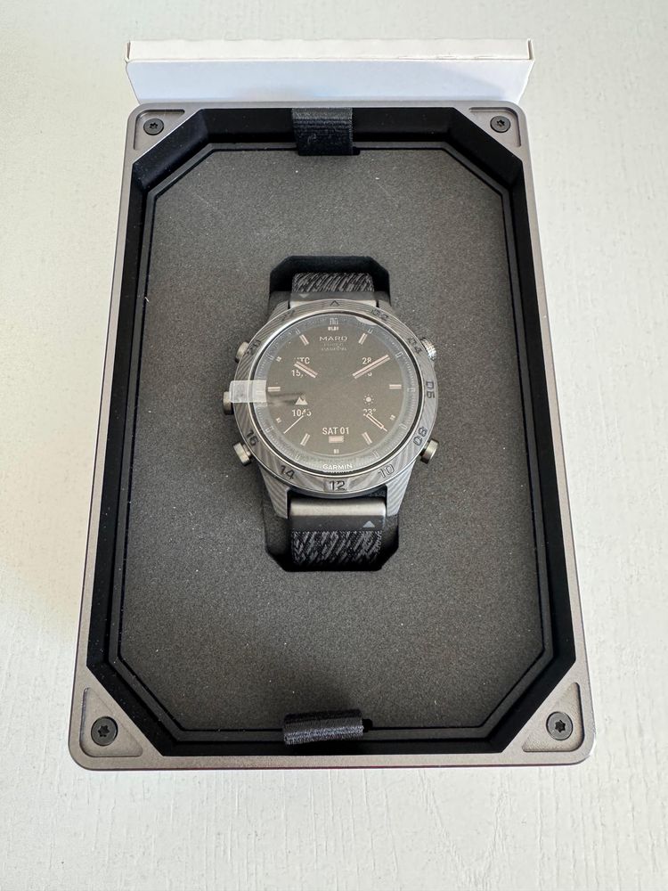 Продаю Garmin Marq Commander Новый