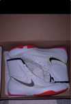 Nike machomai se