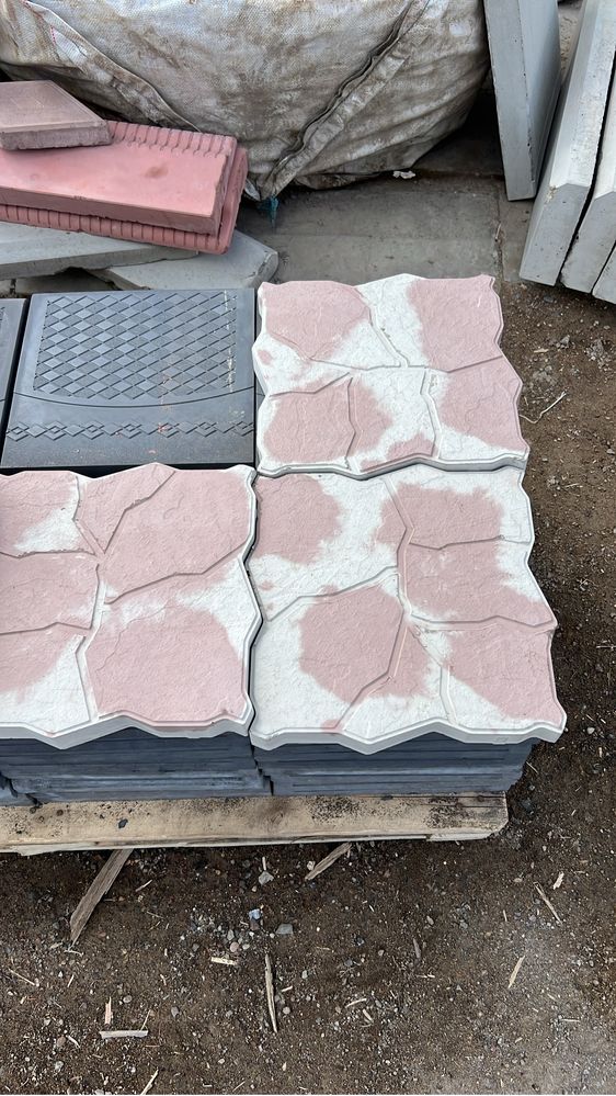 Продам брусчатку 30*30*4