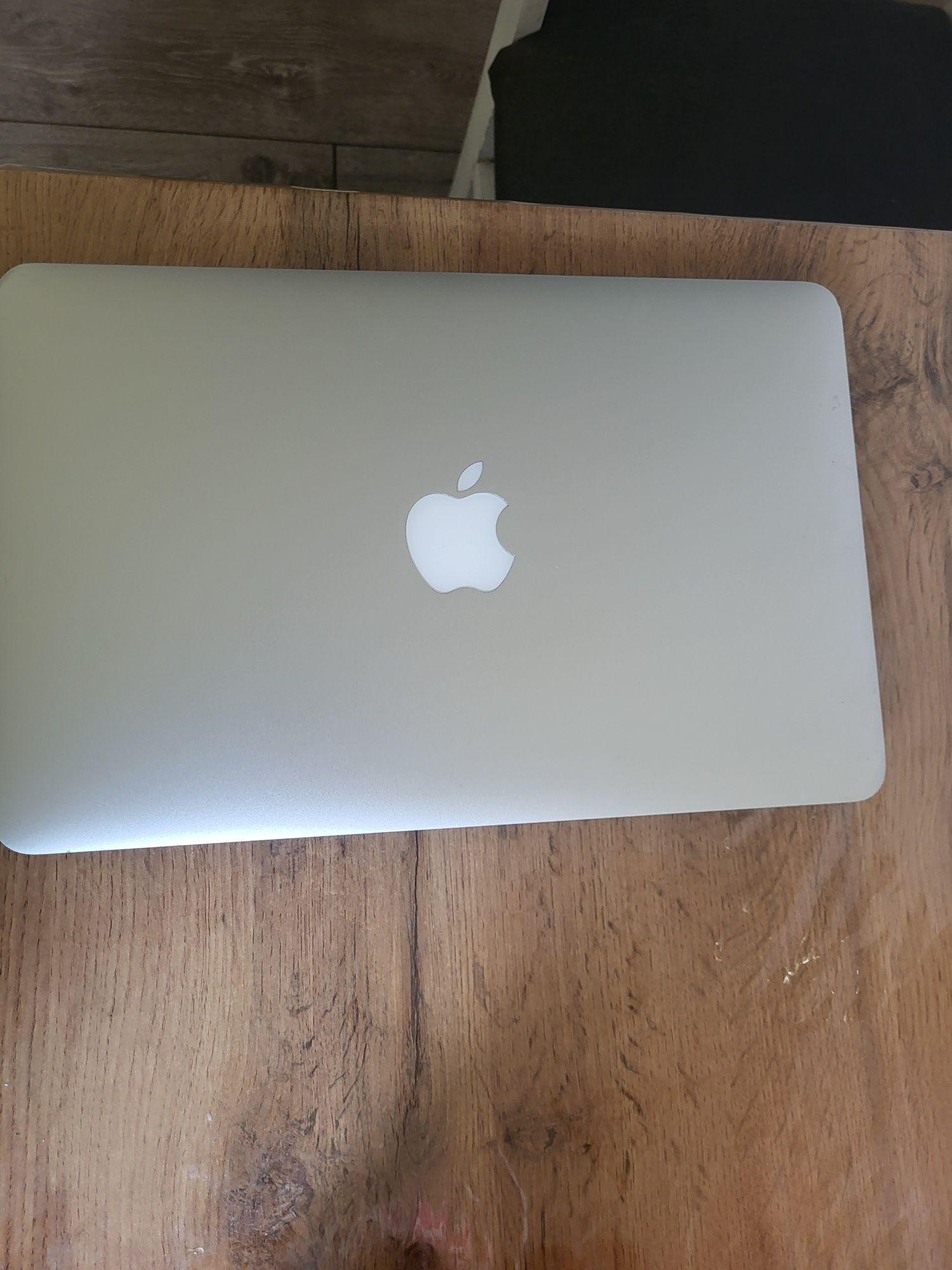 Продам Mac book pro