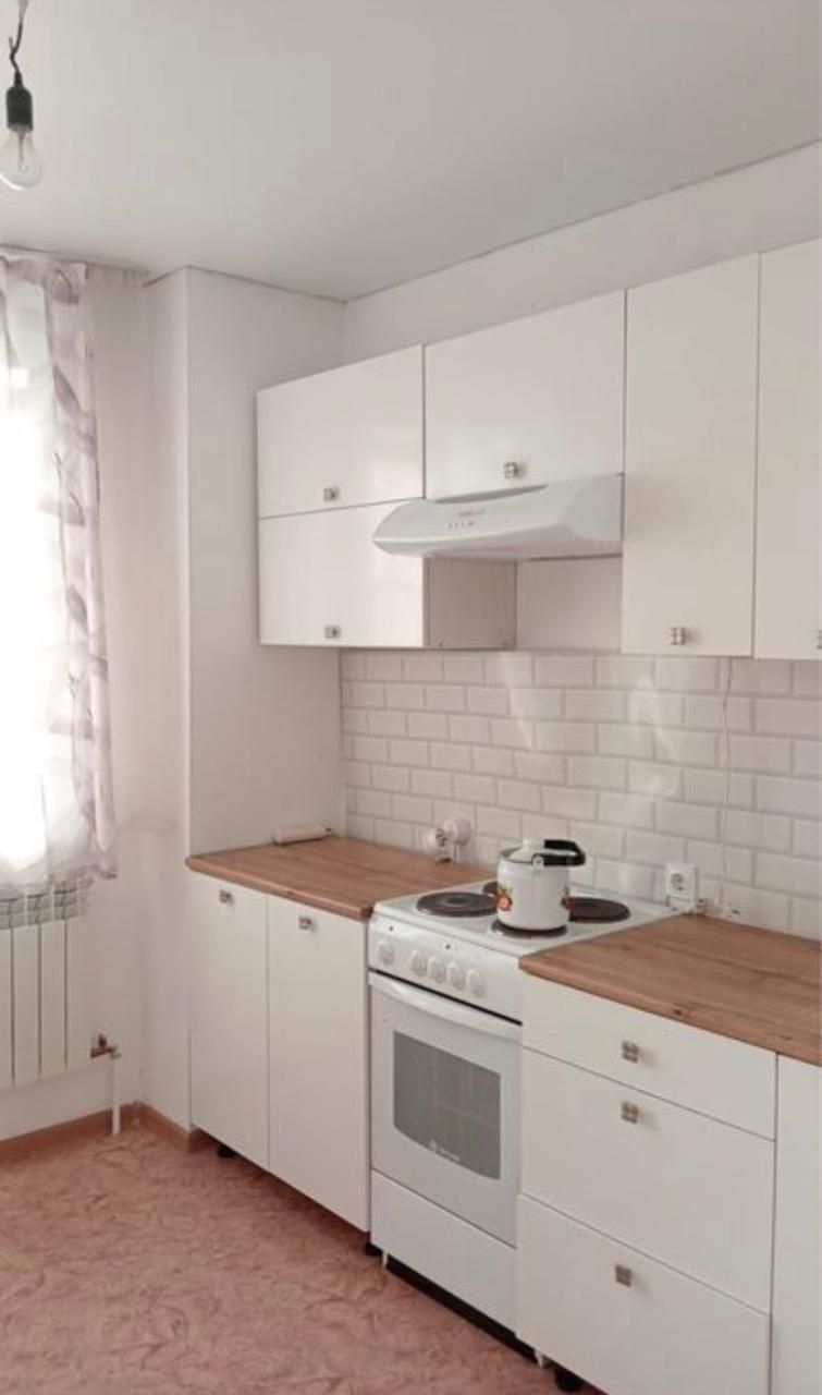 Продам 3 комн кв Жас Оркен 27400