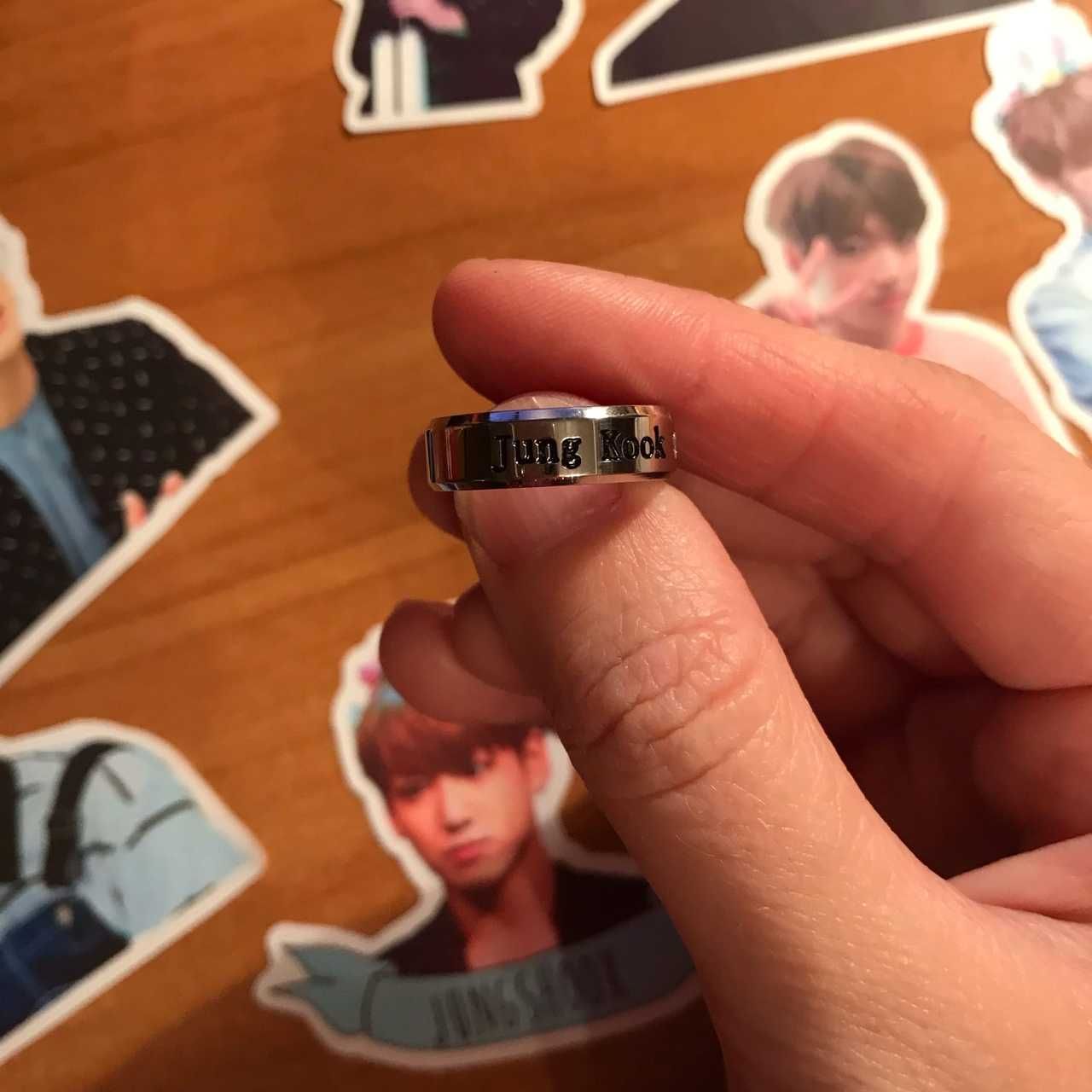 Продам товары с BTS