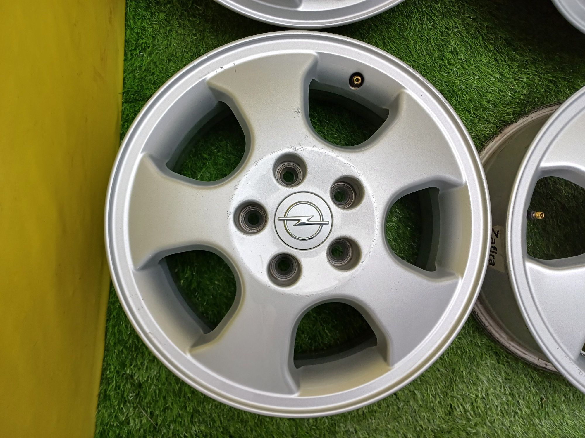Диски R15 5×110 на Opel и другие.