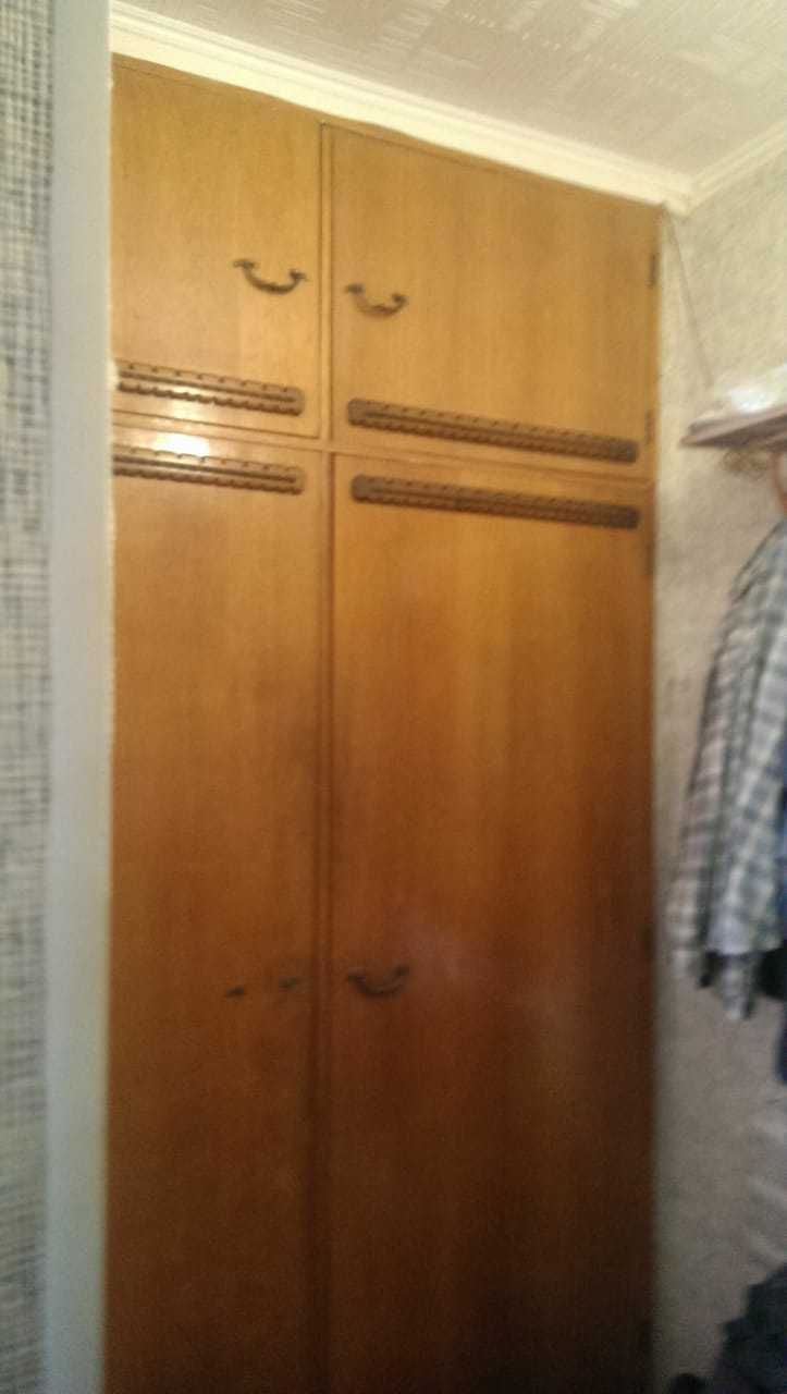 Продам 1 комнатную квартиру 36кв.м. 3-11 , 5 этаж. Центр, рынок.