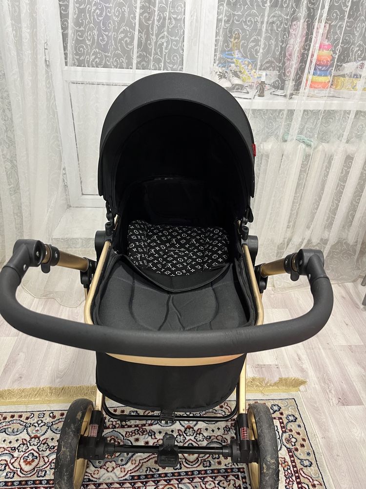 Продам детскую коляску