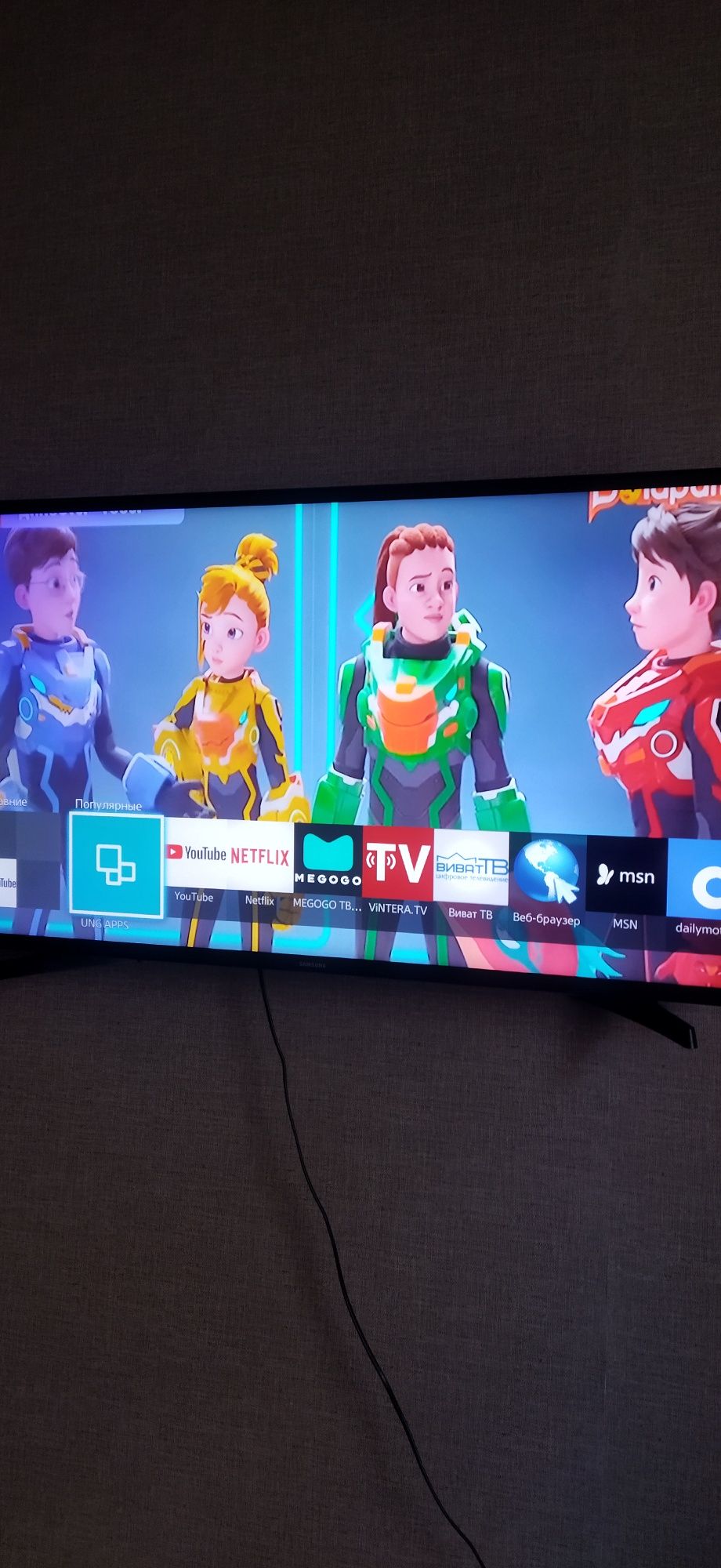 Продаются два больших SMART TV, один LG другой Samsung