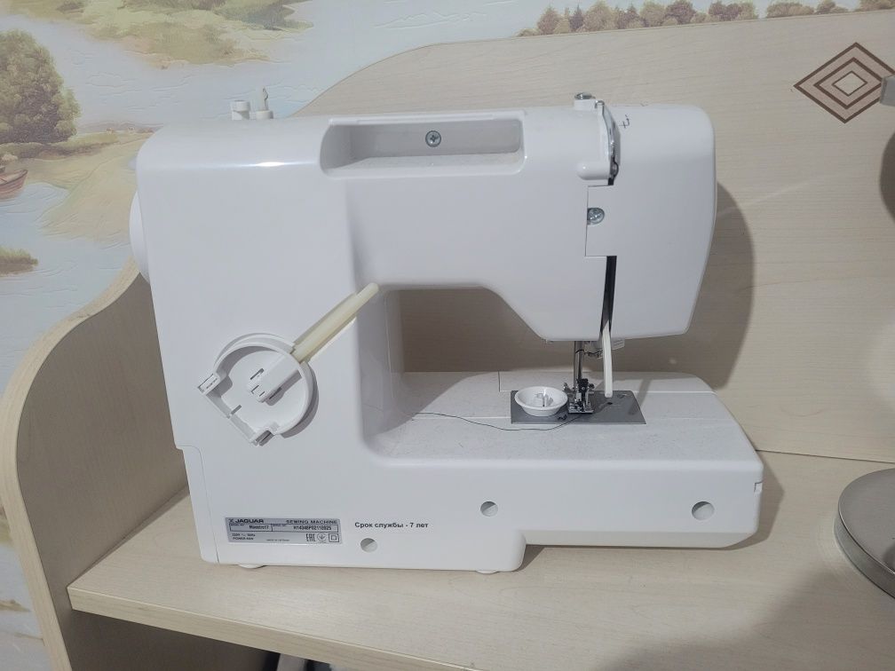 Швейная машина Jaguar Maestro 17