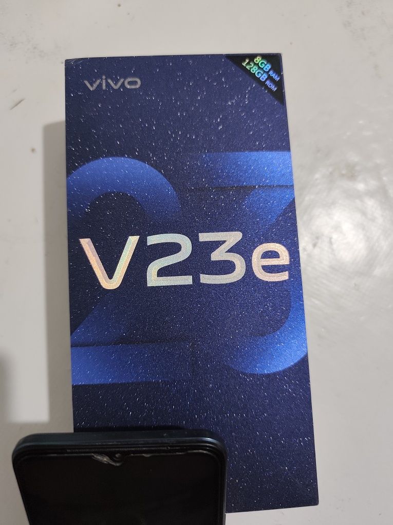 Продам Телефон  VIVO V 23e
