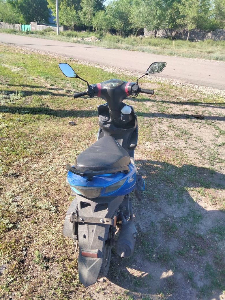 Скутер 125 кубов