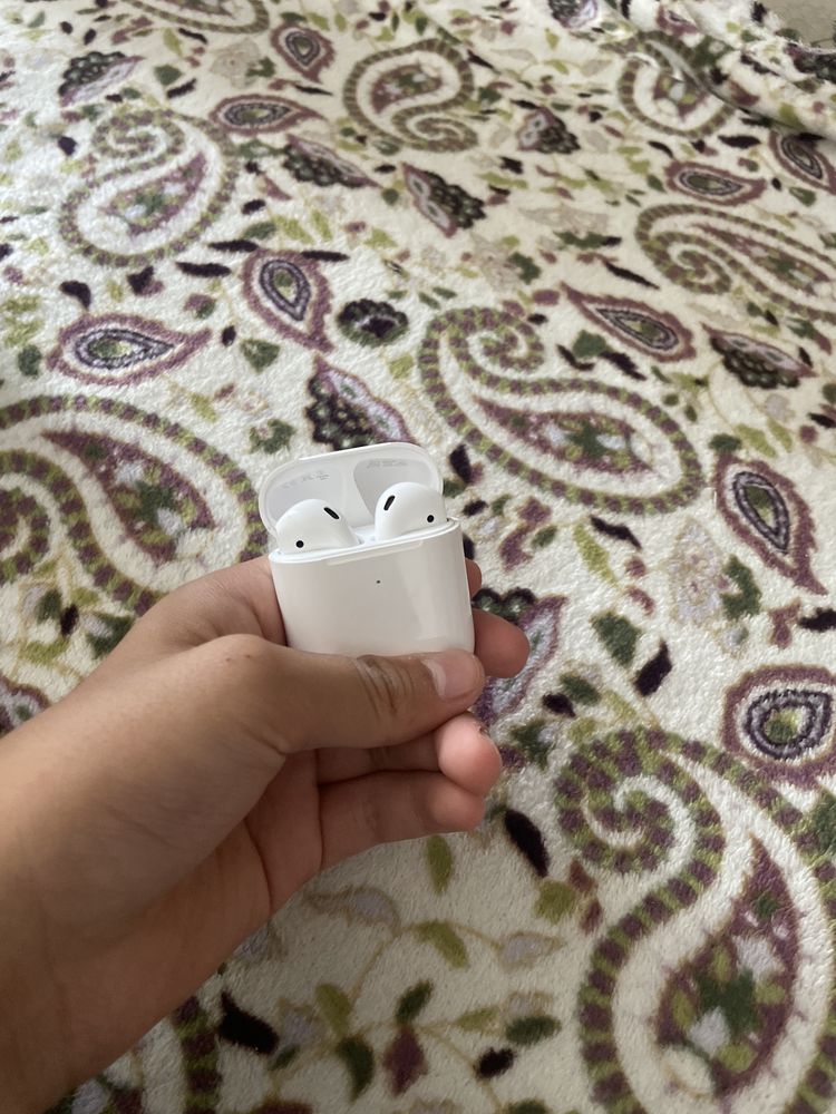 Наушники Айр подс продам