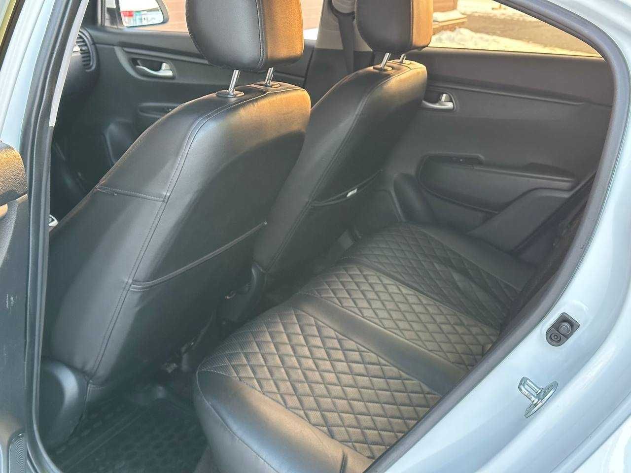 Kia Rio. БЕЗ ВОДИТЕЛЯ. Прокат авто. Аренда авто. Прокат машин.