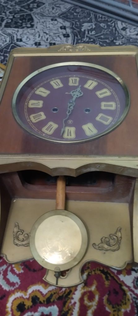Продам часы в не рабочем состоянии.
