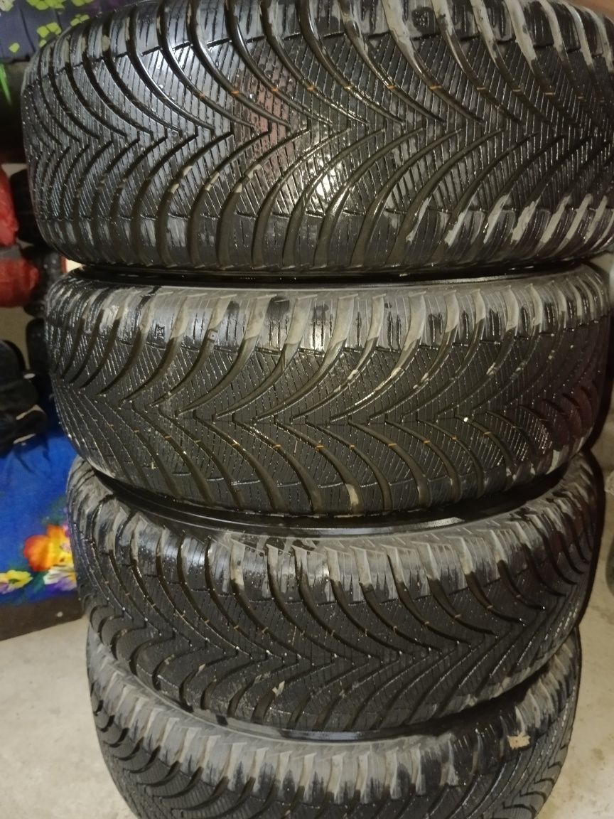 Продам шины kumho 185/60/14