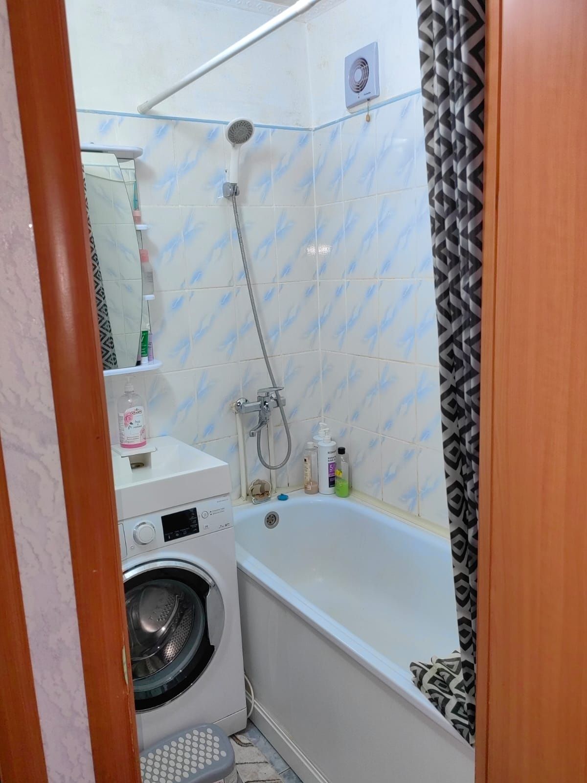 Продам  квартиру р-н Уюта