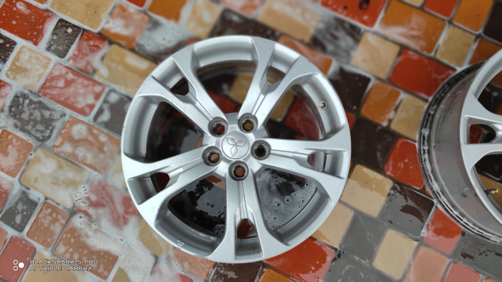 Mitsubishi outlander. Диски R 18