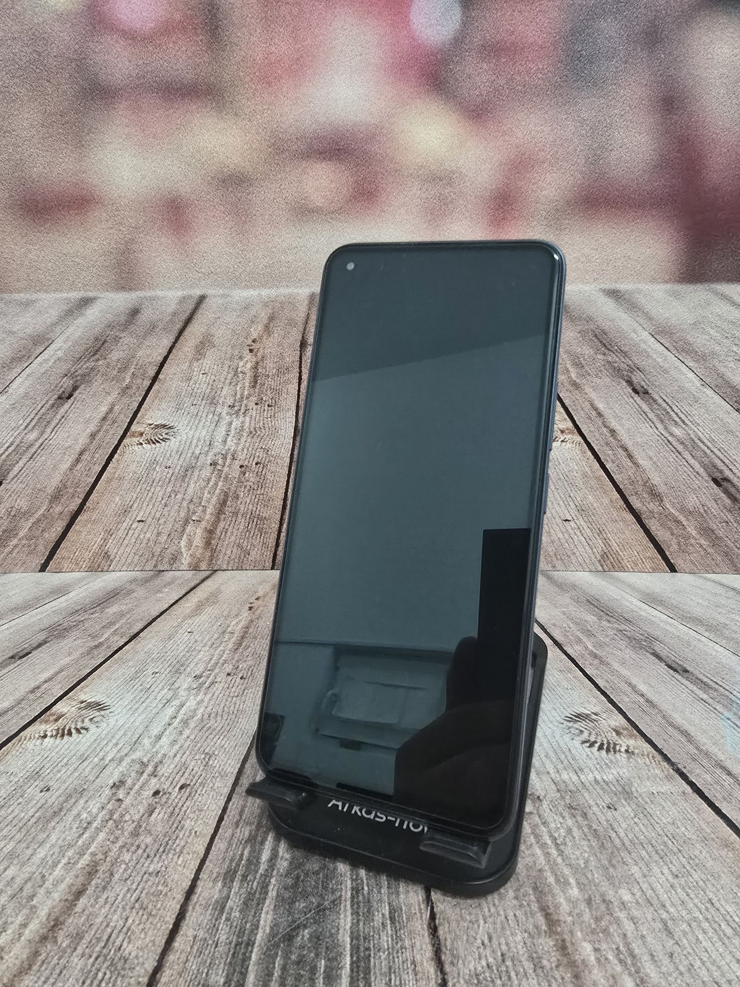 Realme 8 Pro на 128gb Nur Lombard