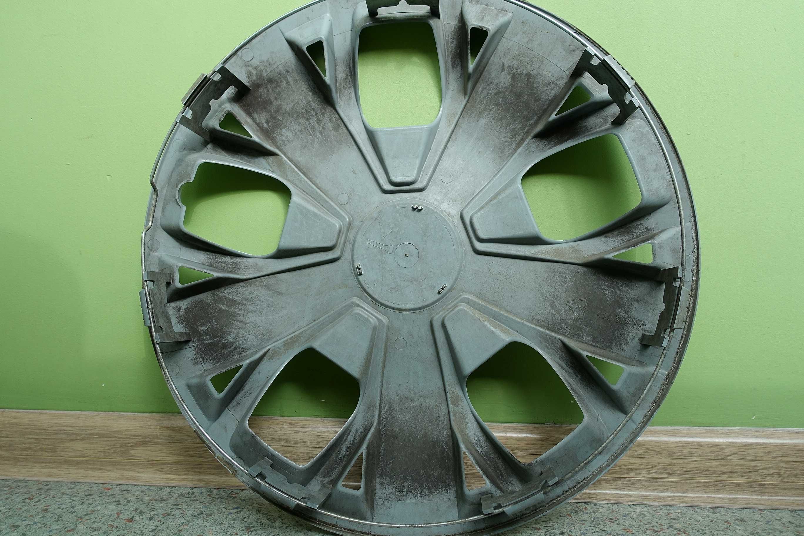 Колпак Toyota R17