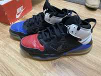 Nike jordan mars 270