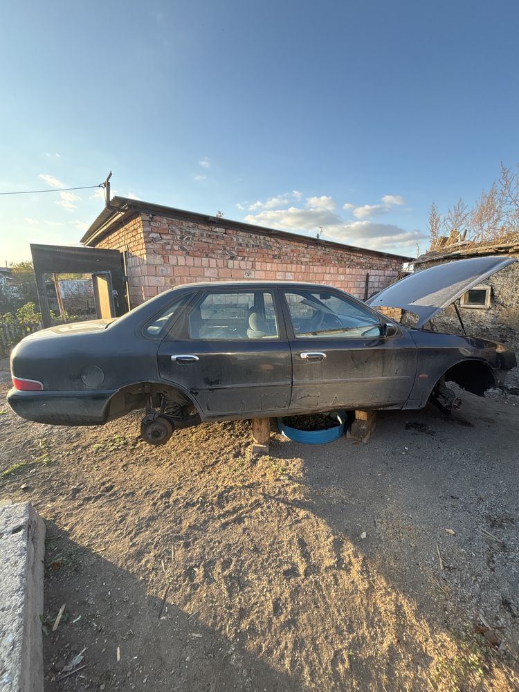 Продаю форд скорпио 2 по запчастям