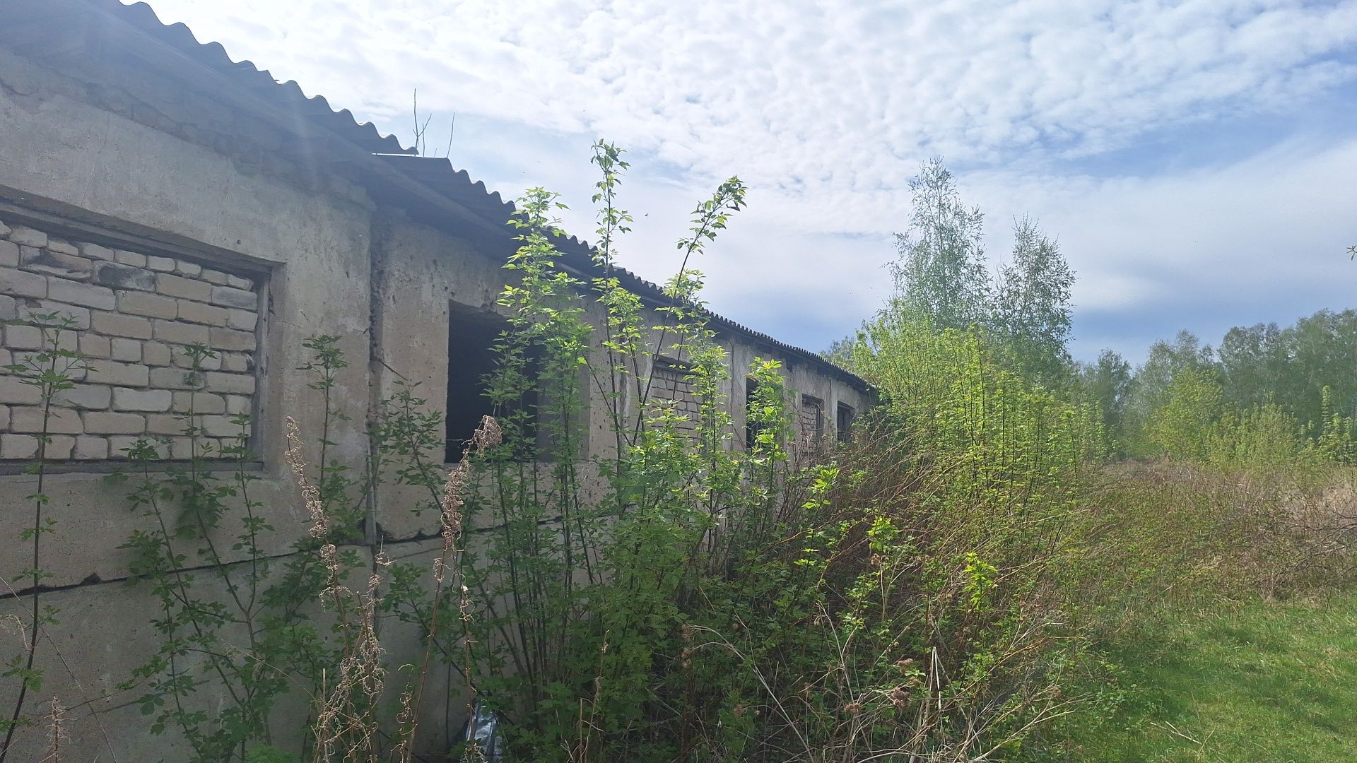 Продам дом с базай