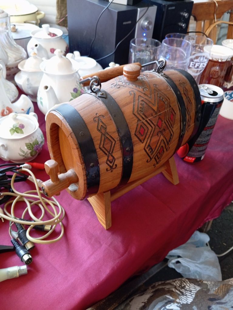 Продам деревянный бочонок