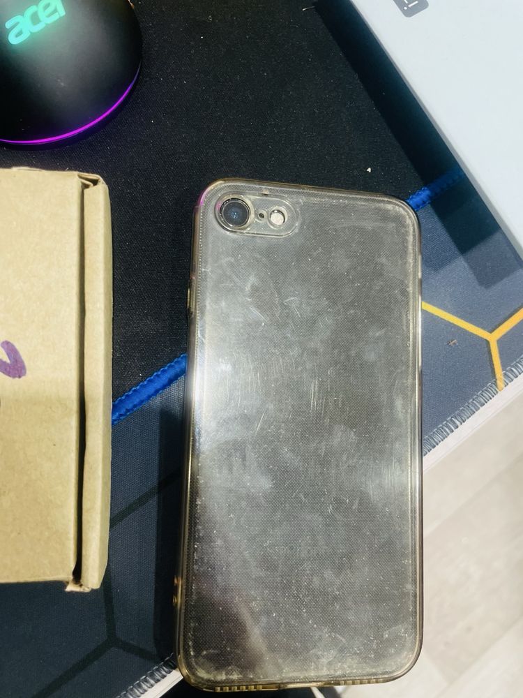 Продам iphone 7 в хорошем состоянии