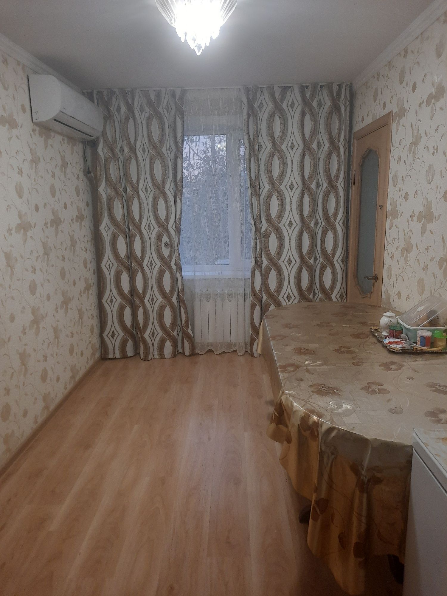 Продам 4-х комн квартиру