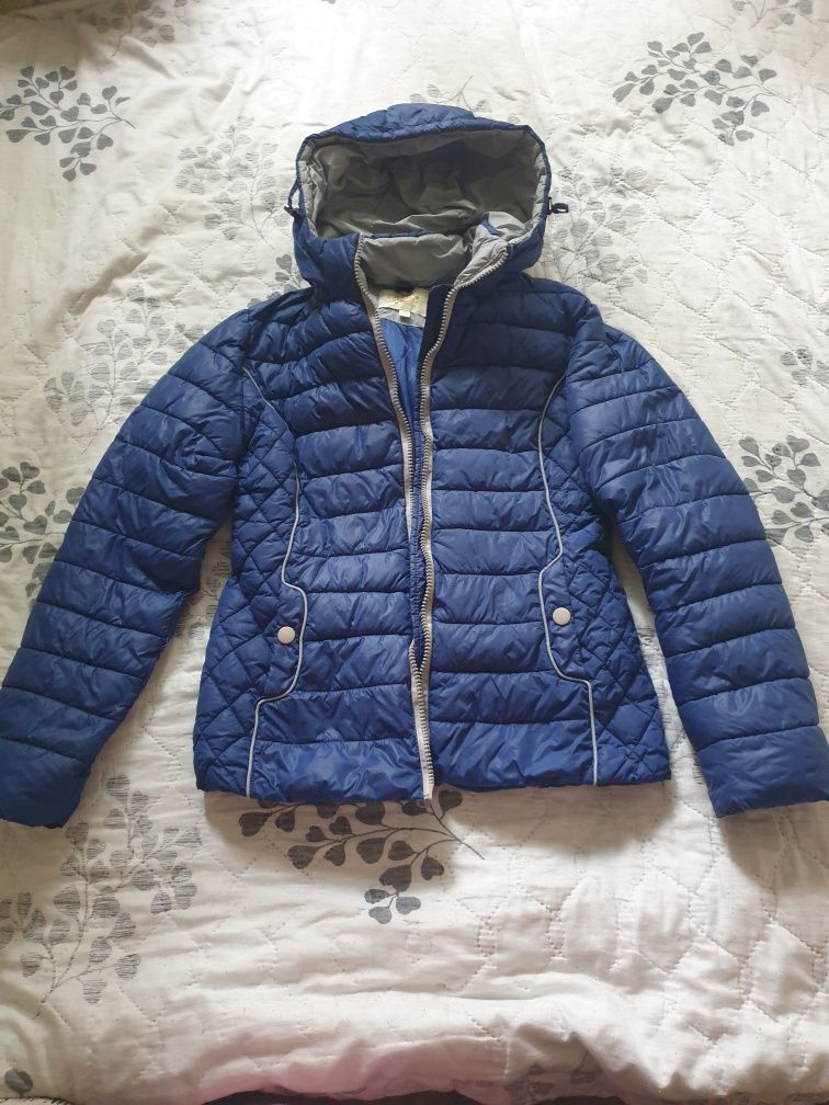 Продам куртки,косухи,пиджачки женские