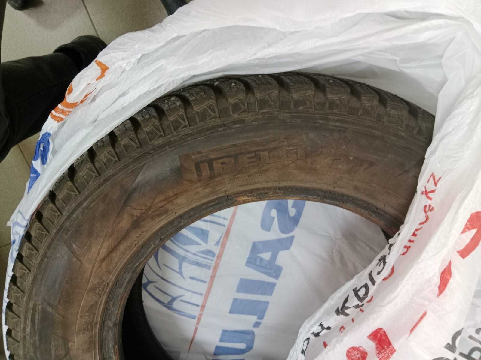 Зимняя резина 215/65 R16 102T Pirelli