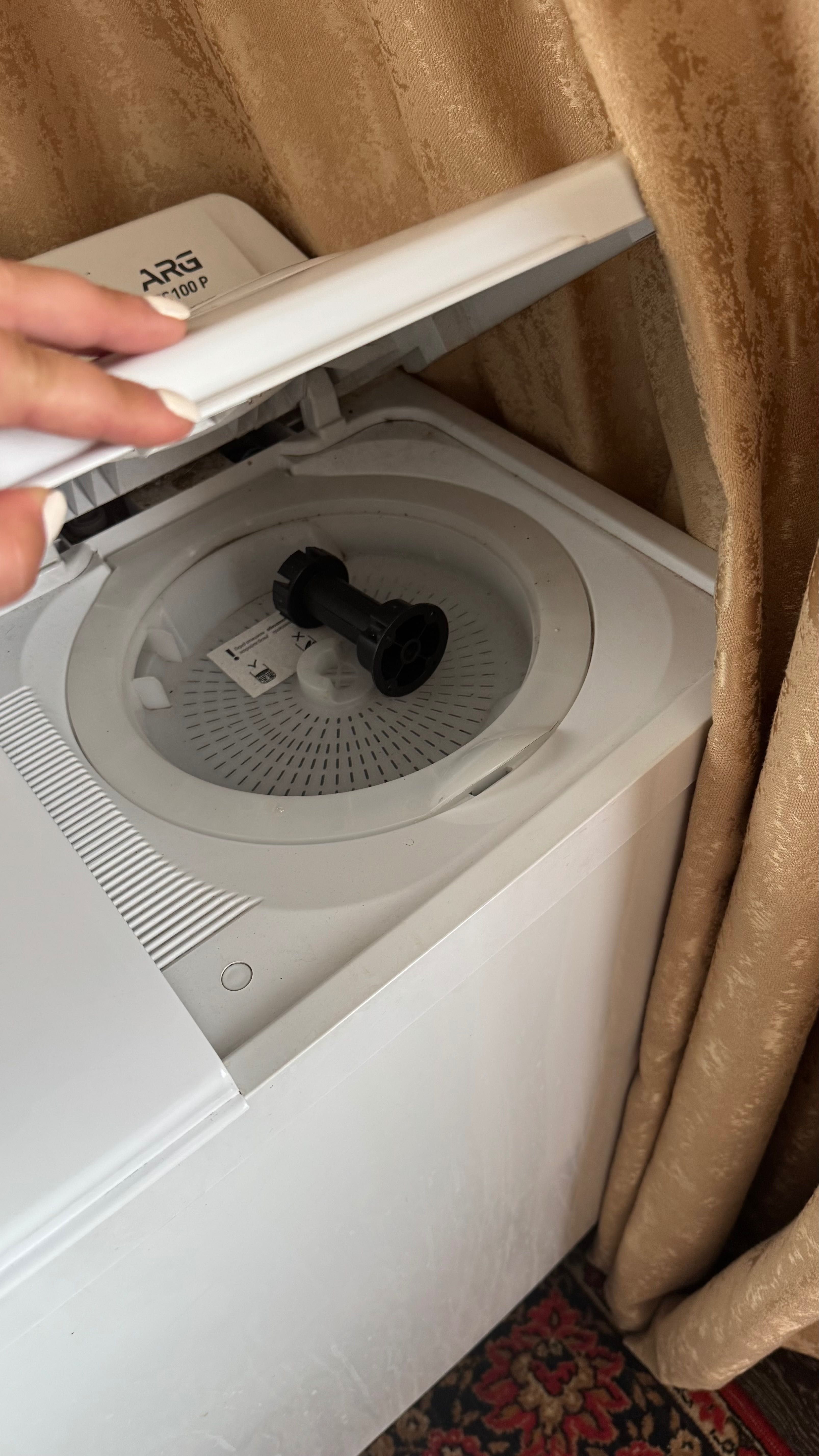 Продам стиральную машинку
ARG TC 100P Twin Tub (вертикальная, два бака