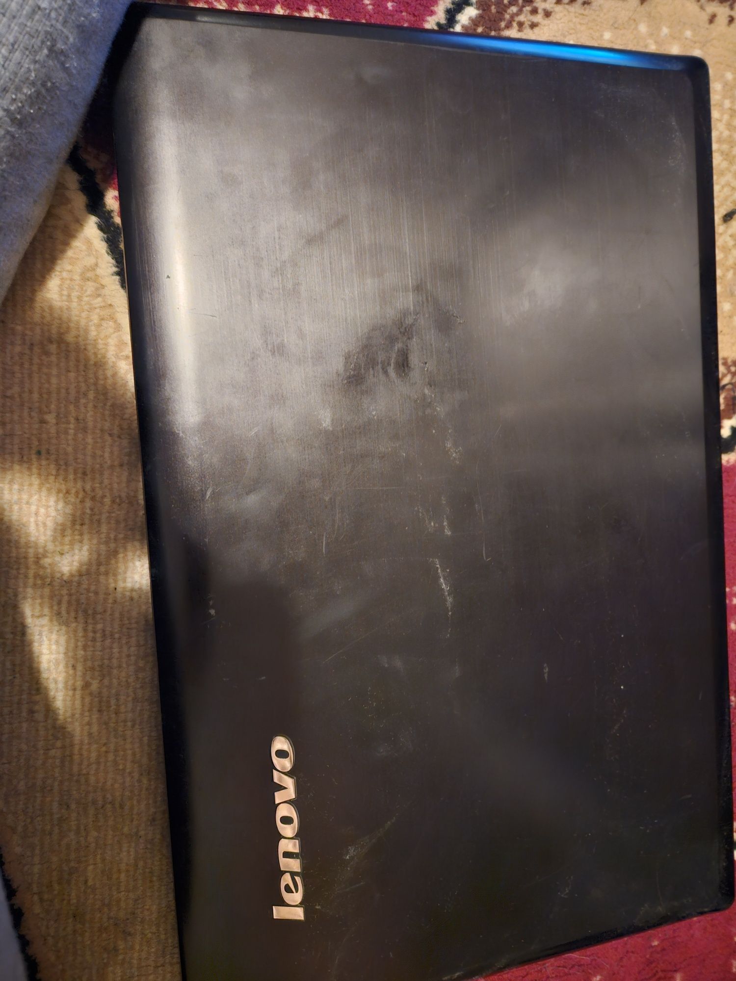 Ноутбук Lenovo чёрного цвета Наушники в подарок
