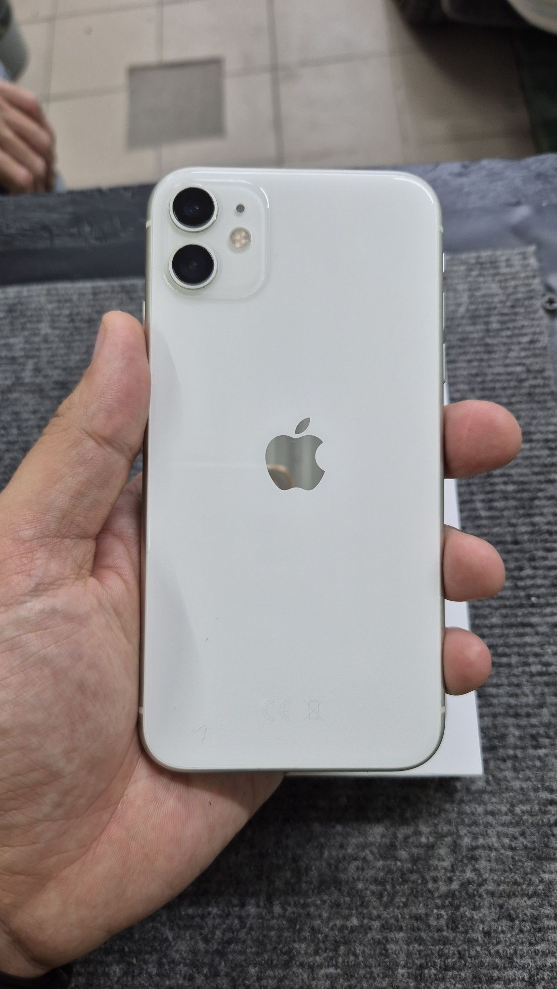 IPHONE 11 128 GB