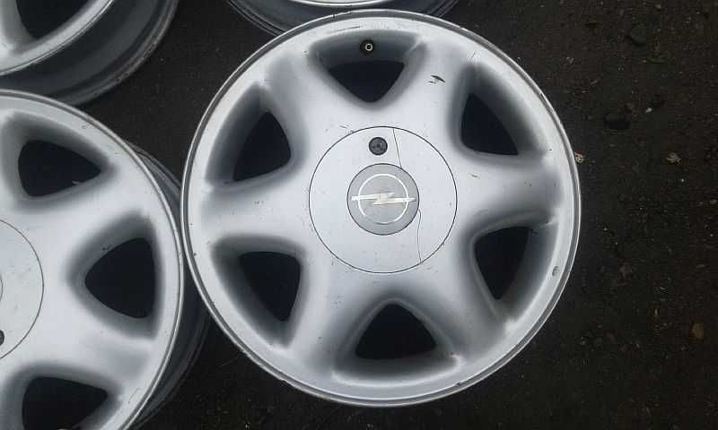 Продам оригинальные легкосплавные диски на автомашину Opel.