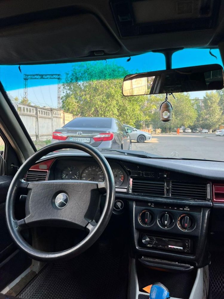 Mersedes Benz 190